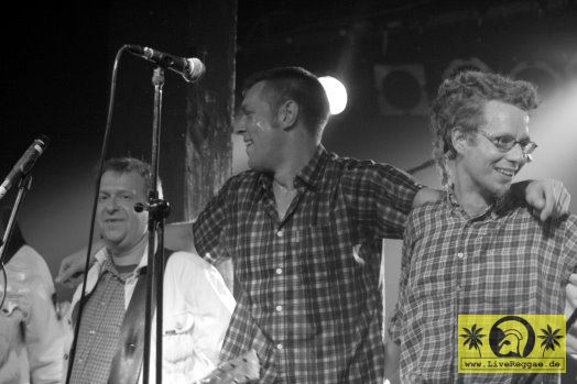 Roland Random and The Young Soul Rebels (D) Ironbar Ska Festival - Centrum, Erfurt 25. Maerz 2006 (18).jpg